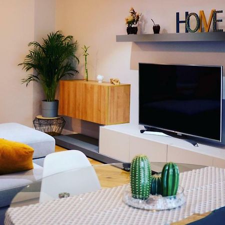 Hexagonal Design Apartment Valencia Luaran gambar