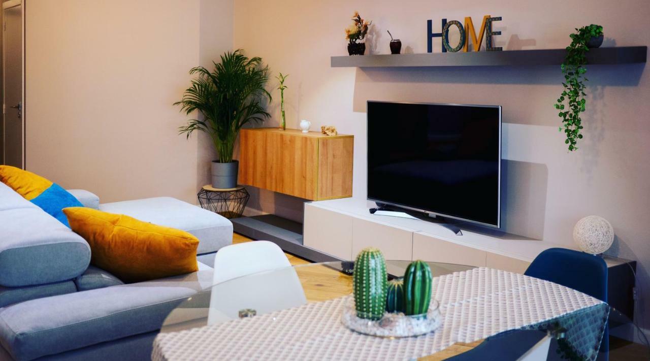 Hexagonal Design Apartment Valencia Luaran gambar