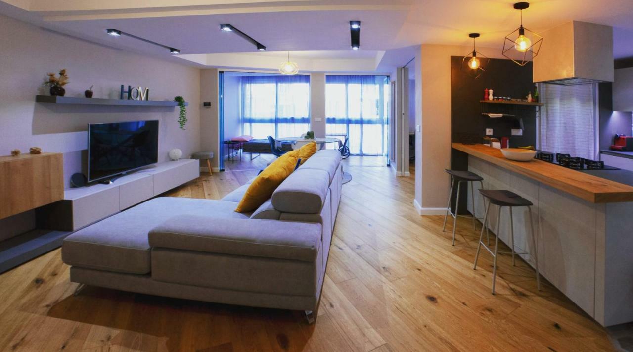 Hexagonal Design Apartment Valencia Luaran gambar